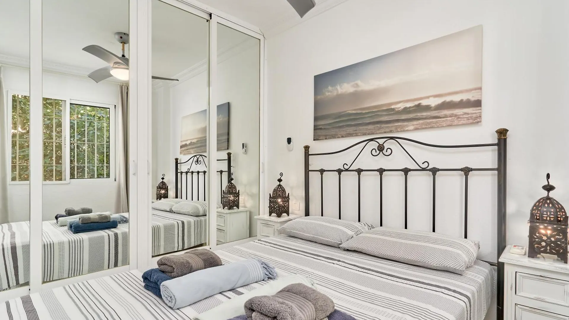 Hawaii 1St Floor Burriana, Nerja Apartment Spain