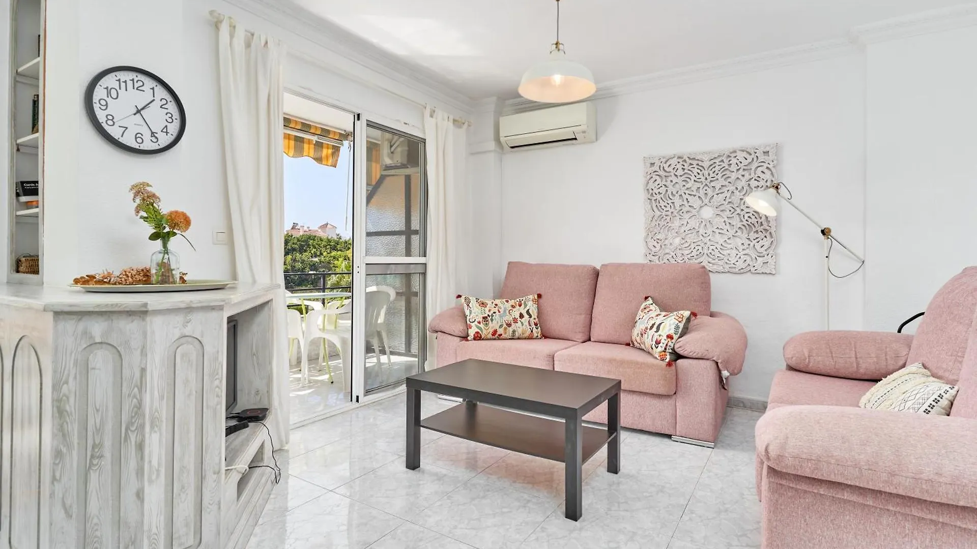 Hawaii 1St Floor Burriana, Nerja Apartment