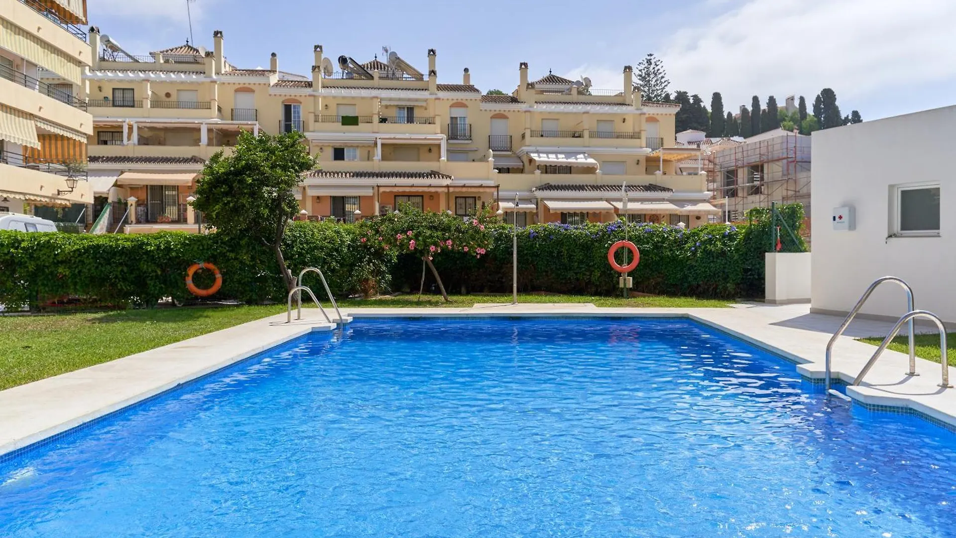 Hawaii 1St Floor Burriana, Nerja Apartment
