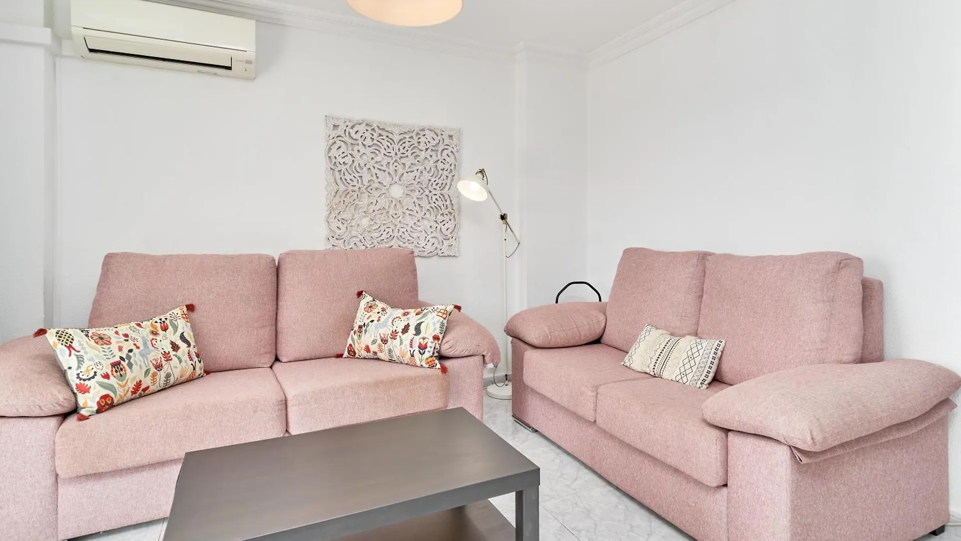Hawaii 1St Floor Burriana, Nerja Apartment Spain
