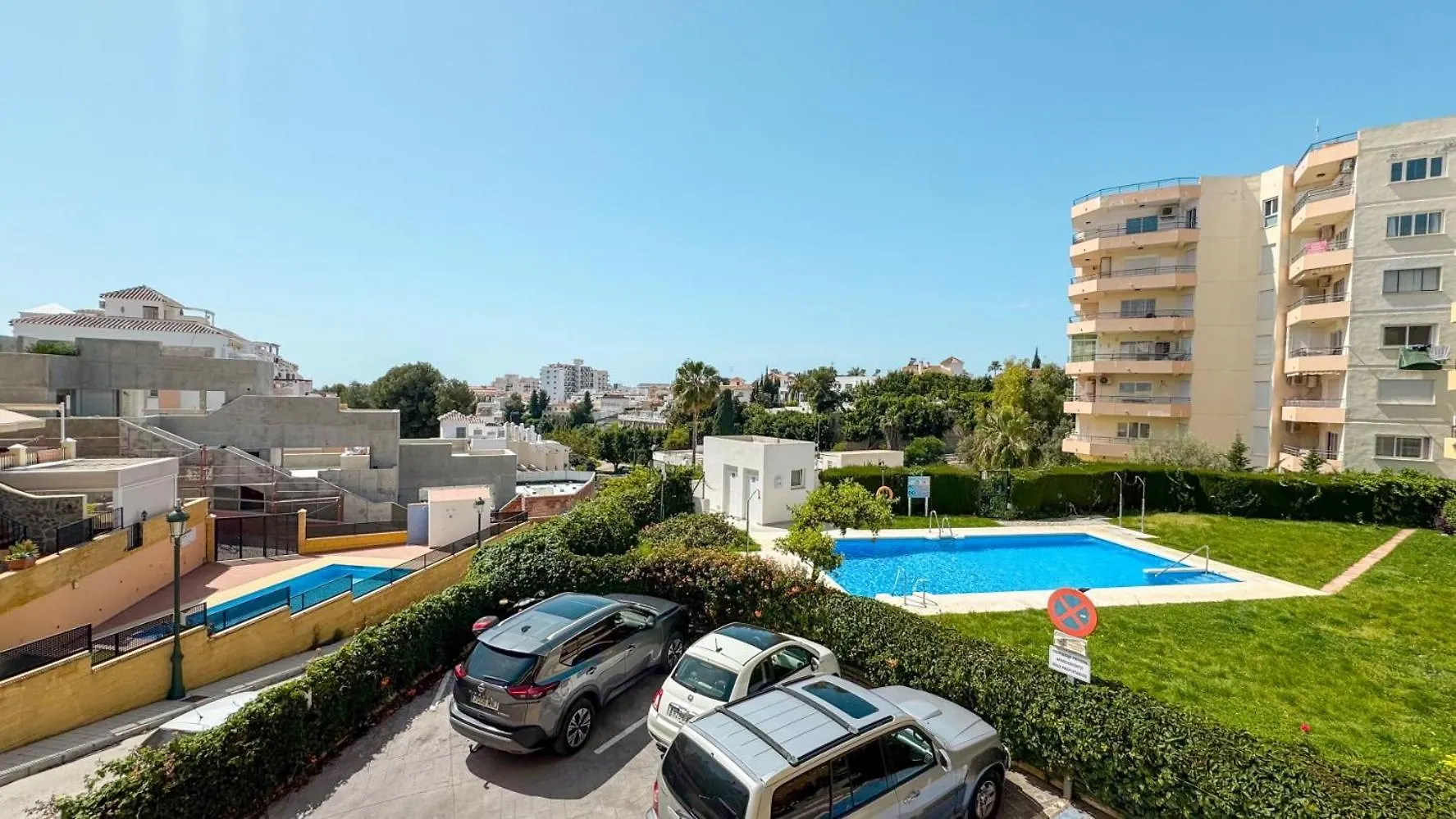 Hawaii 1St Floor Burriana, Nerja Apartment Spain