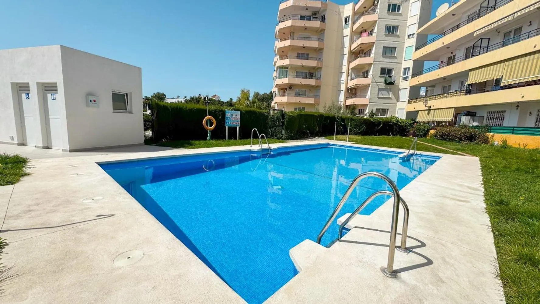 Hawaii 1St Floor Burriana, Nerja Apartment