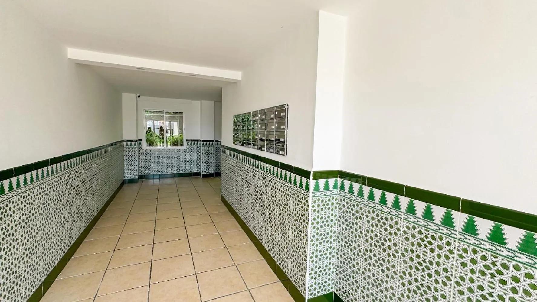 Hawaii 1St Floor Burriana, Nerja Apartment 0*,  Spain