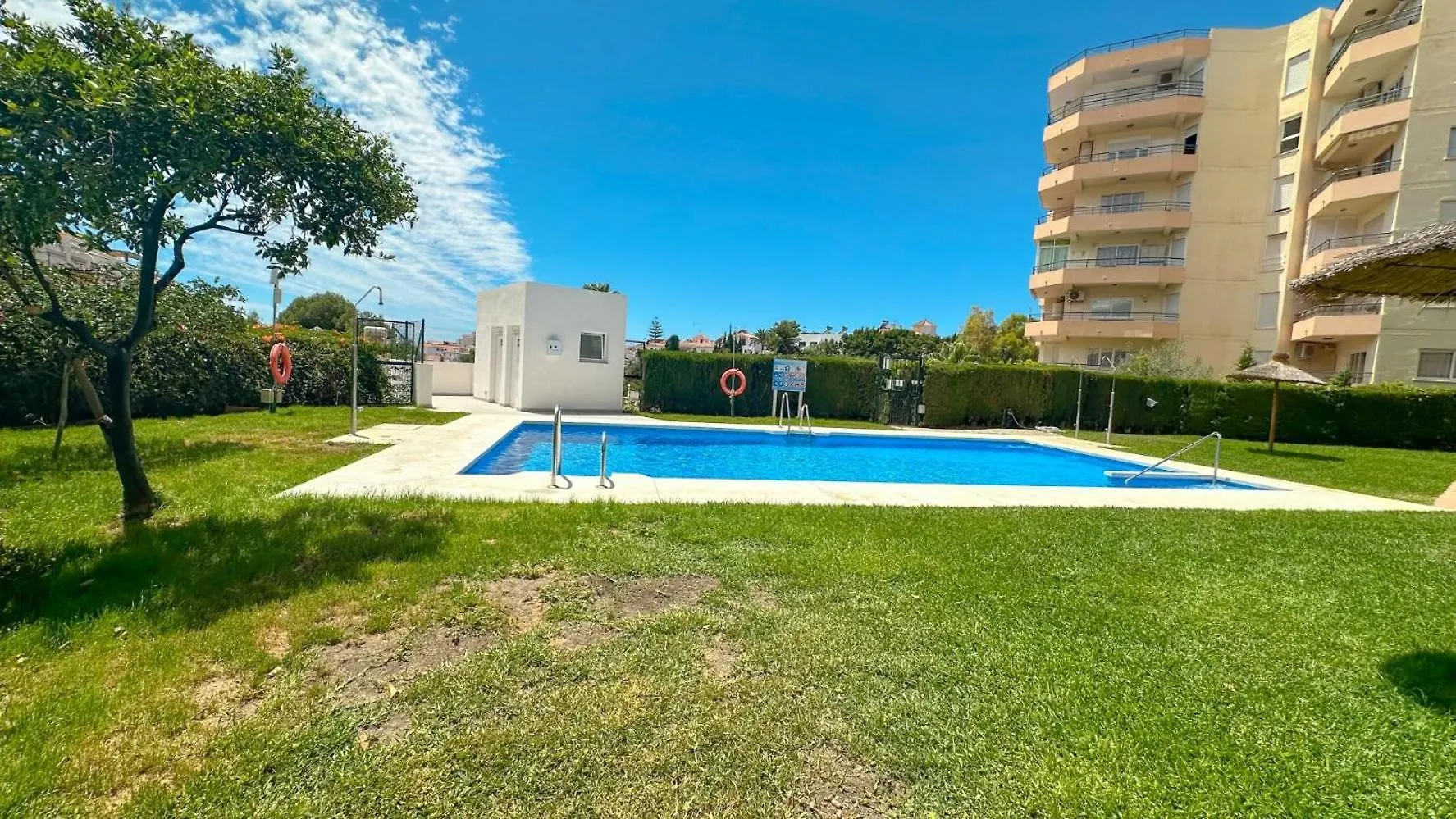 Hawaii 1St Floor Burriana, Nerja Apartment